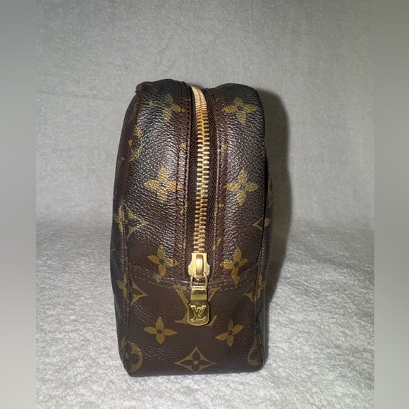 Louis Vuitton Vintage Cosmetic Pouch Bag TrousseToilette 28 Brown Monogram - Picture 4 of 16